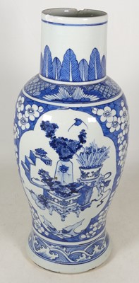 Lot 653 - A large Chinese stoneware blue and white...