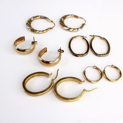 Lot 368 - A collection of modern 9ct hoop earrings...