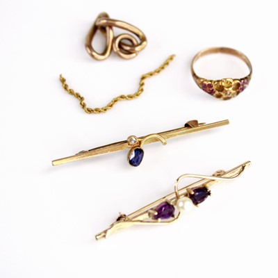 Lot 377 - A 15ct gold sapphire and rose cut diamond set...