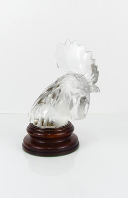 Lot 259 - A contemporary Lalique 'Tête de Coq' moulded...
