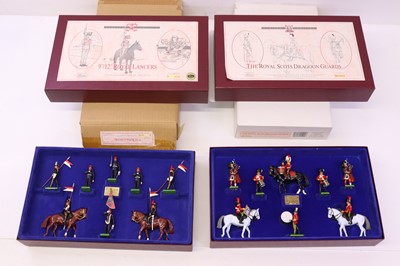 Lot 398 - Britains modern release boxed soldier group to...