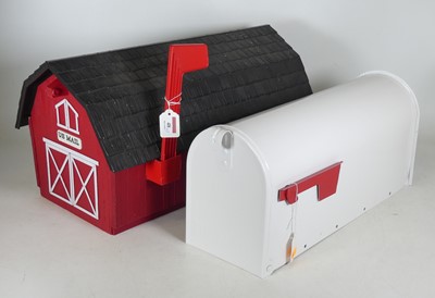 Lot 48 - A US Mail novelty plastic bost box in the form...
