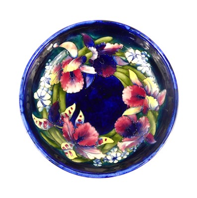Lot 171 - A large Moorcroft Iris pattern pottery footed...