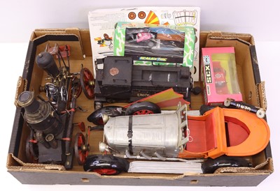 Lot 417 - Three modern tinplate models, to include an...