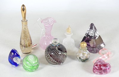 Lot 82 - A collection of glass, to include a Murano...