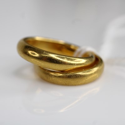 Lot 298 - A 22ct gold court shaped wedding band, size M;...