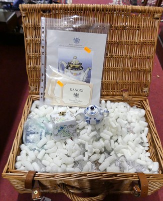 Lot 194 - A collection of Franklin Mint Victoria and...