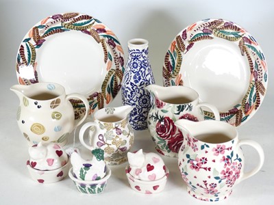 Lot 198 - A collection of Emma Bridgewater, to include a...