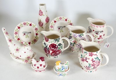 Lot 204 - A collection of Emma Bridgewater, to include a...
