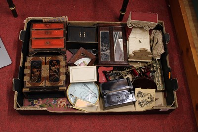 Lot 250 - A collection of dolls house furniture, to...