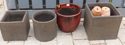 Lot 757 - A collection of sundry glazed stoneware...