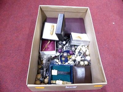 Lot 276 - A collection of costume jewellery, to include...