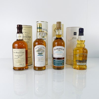 Lot 1187 - Bowmore Legend single malt Scotch whisky, 70cl,...