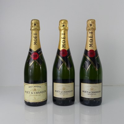 Lot 1121 - Moët & Chandon Imperial NV Brut Champagne, 3...