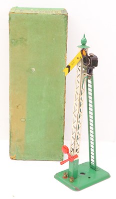 Lot 122 - 1936-8 Hornby No.2E, 0-gauge single-arm...