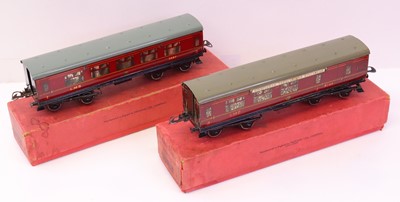Lot 75 - Two 1937-41 Hornby 0-gauge corridor coaches,...