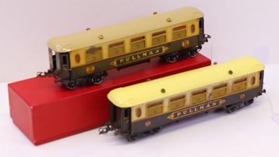 Lot 81 - Two 1920’s/1930’s Hornby 0-gauge No.2 Pullman...