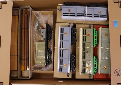 Lot 160 - Large tray containing seven No.2 bogie Hornby...