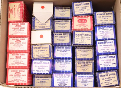 Lot 634 - Twenty-eight Hornby-Dublo coaches. Mix of...