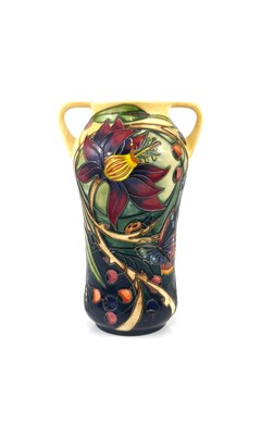 Lot 212 - A contemporary Moorcroft Hartgring pattern...
