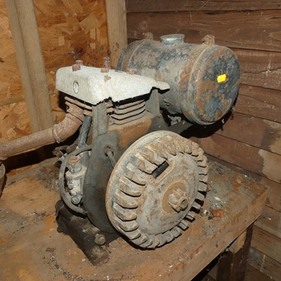 Lot 832 - A stationary internal combustion engine (maker...