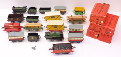 Lot 137 - A collection of various Hornby 0 gauge items...