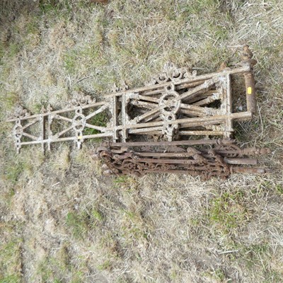 Lot 640 - Victorian cast iron hinges and frieze (a/f)