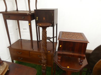 Lot 767 - Mixed furniture, to include a hardwood...