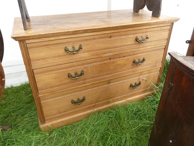 Lot 770 - An Edwardian ash chest of three long graduated...