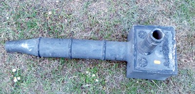 Lot 648 - A lead water hopper, 30"