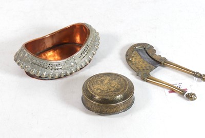 Lot 204 - A Kashkul begging bowl, Central Asia / Kashmir,...