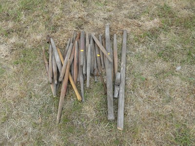 Lot 563 - A quantity of vintage wooden stakes