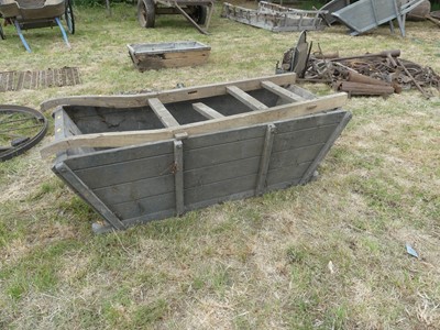 Lot 679 - A Victorian wooden trough, containing a...