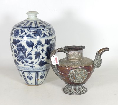 Lot 4 - A Chinese blue and white stoneware Meiping...