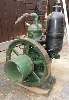 Lot 810 - A Petter of Yeovil 2HP fuel powered stationary...
