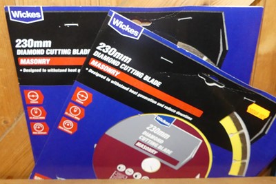 Lot 1 - A group of three Wickes 230mm diamond cutting...