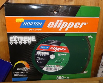 Lot 2 - A pair of Norton Extreme Clipper 300mm ceramic...