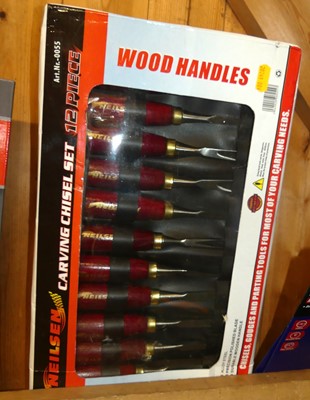 Lot 4 - A Neilsen carving 12-piece chisel set