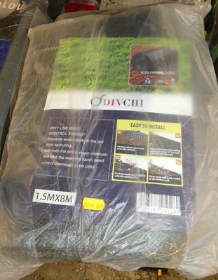 Lot 29 - Five packets of Divchi weed control fabric