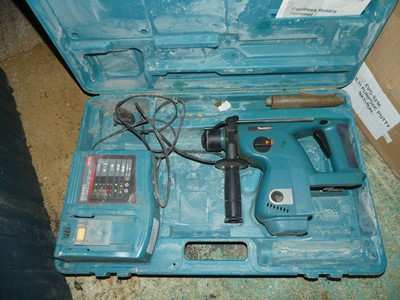 Lot 140 - A Makita battery operated BHR200 cordless...