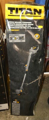 Lot 143 - A Titan 25cm grass trimmer
