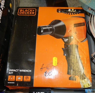 Lot 195 - A Black & Decker impact wrench kit