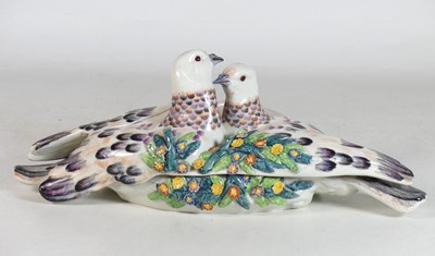 Lot 80 - A Samson porcelain dove tureen and cover, 19th...