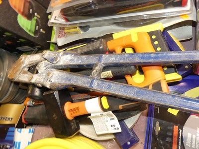Lot 225 - A quantity of DIY tools, to include a...