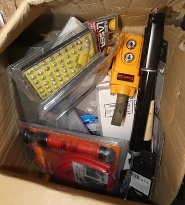 Lot 251 - A quantity of mixed builders tools, parts and...