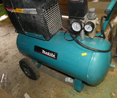 Lot 270 - A Makita AC1350 compressor 110V