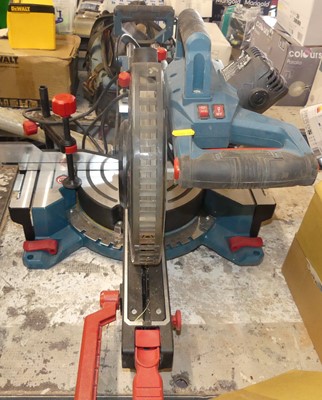 Lot 274 - An Erbauer circular saw