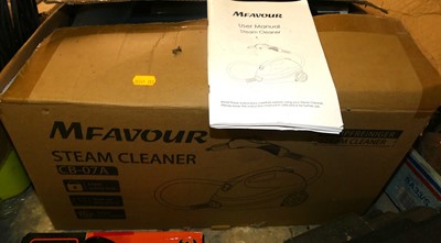 Lot 283 - A MFavour CB-07A steam cleaner in original box