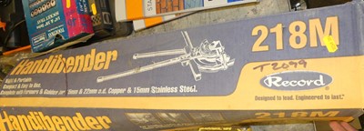 Lot 285 - A boxed Record Handibender pipe bender