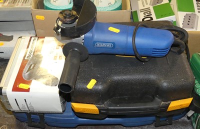 Lot 302 - A Draper grinder; together with a boxed...